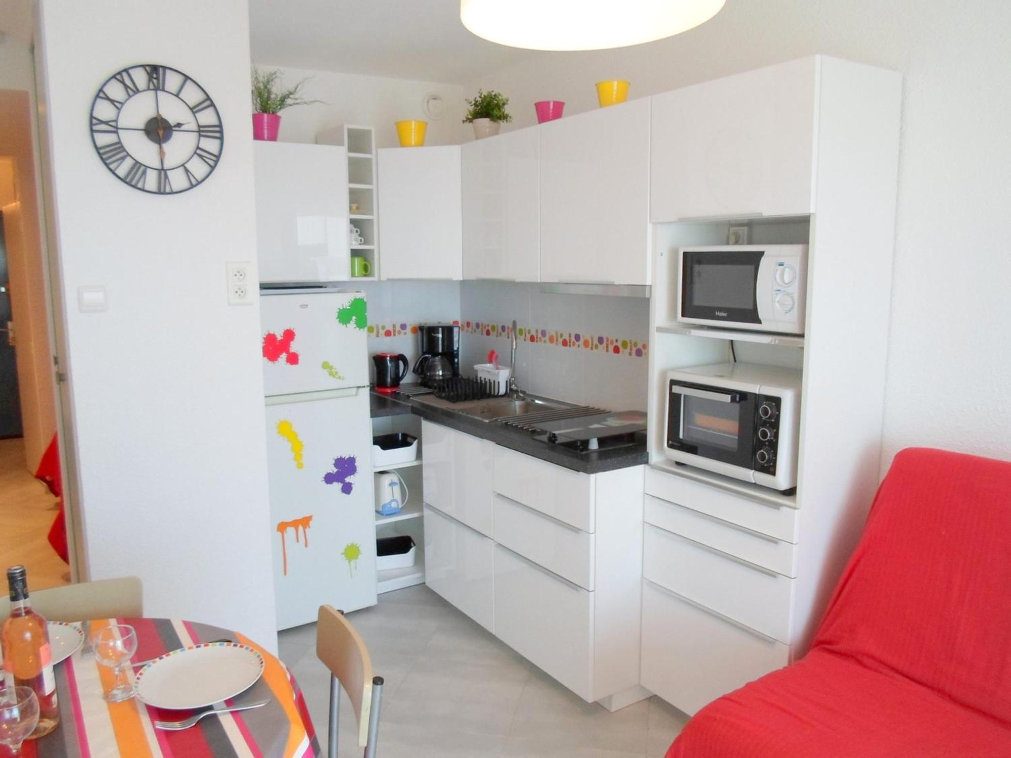 Appartement Climatise Proche Des Thermes Avec Balcon - Fr-1-503-50 *